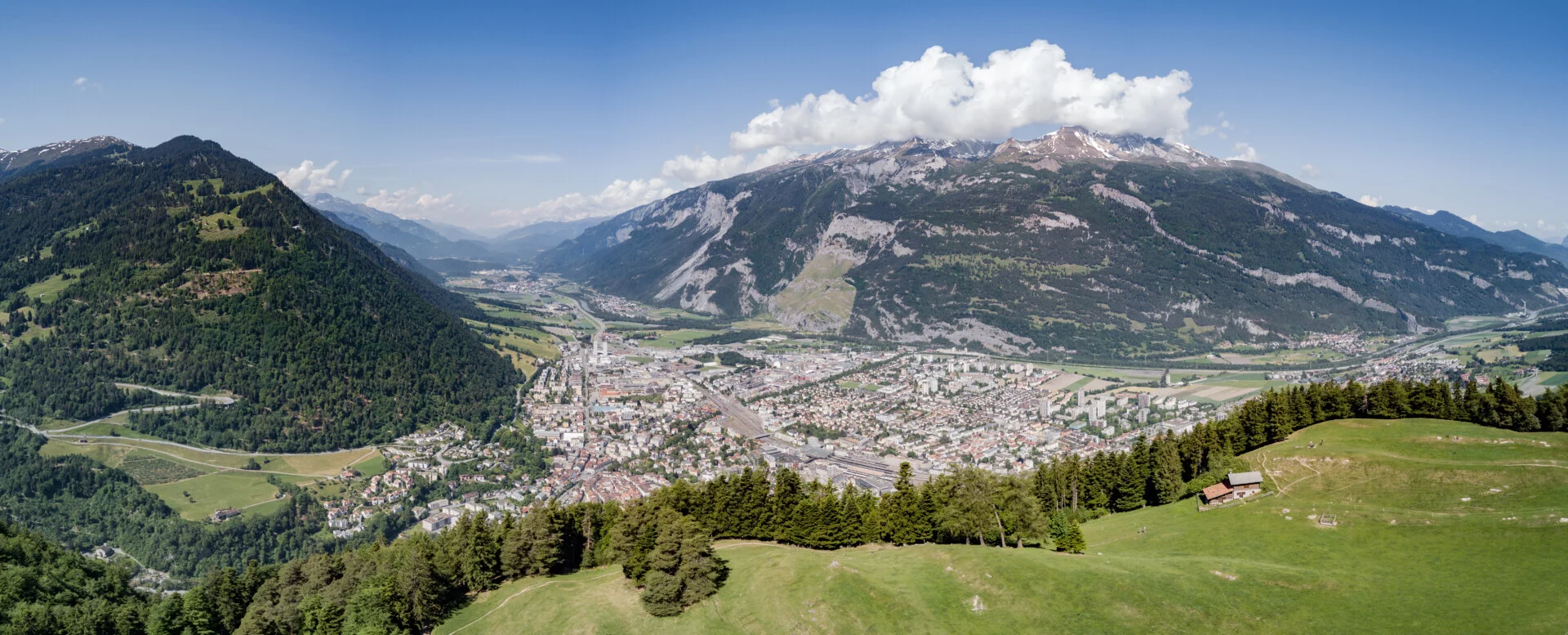 Blick Auf Chur In Richtung Surselva (Foto © Patrick Cavelti)